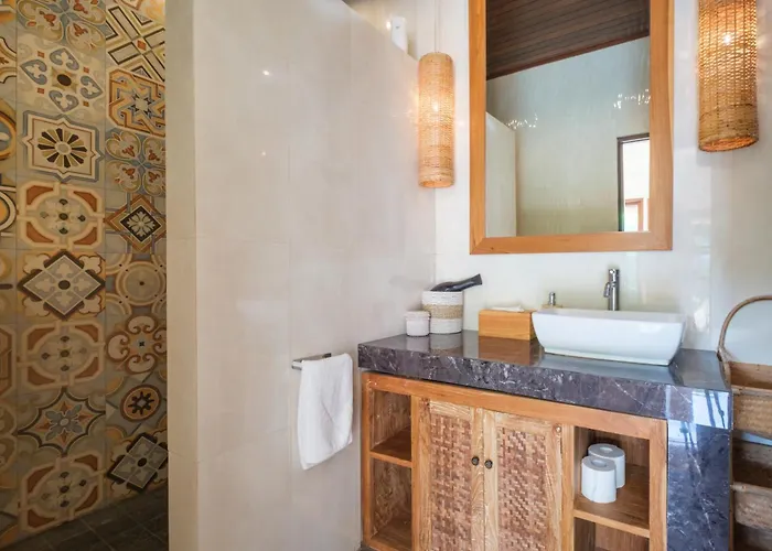 ヴィラ Luxurioese Poolvilla In Perfekt Fuer Entspannung Und Tropenflair チャングー